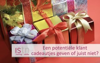 Een potentiële klant cadeautjes geven of juist niet?